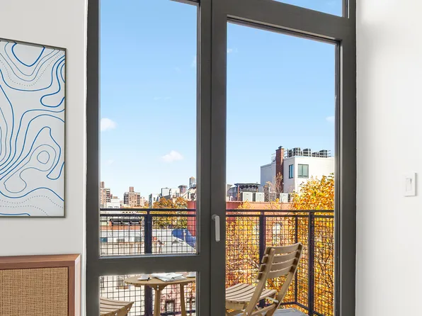 11 West 126th Street image 14 of 19