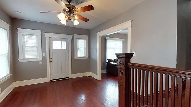 4 bed, 1.5 bath, $2,700 — Photo 4