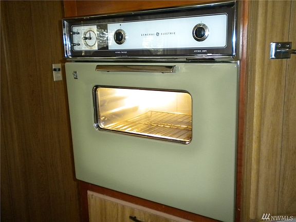 5th image of 22608 V St