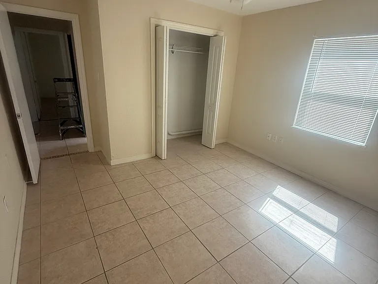 5605 Montana Ave — Photo 2