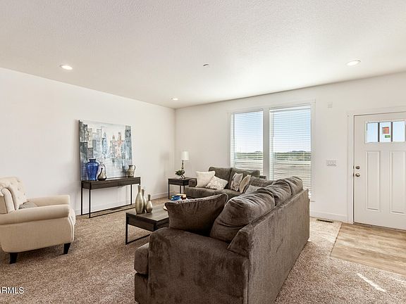 5th image of 50806 W Saffron Lane
