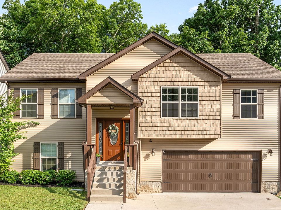 1st image of 1196 Eagles Bluff Dr