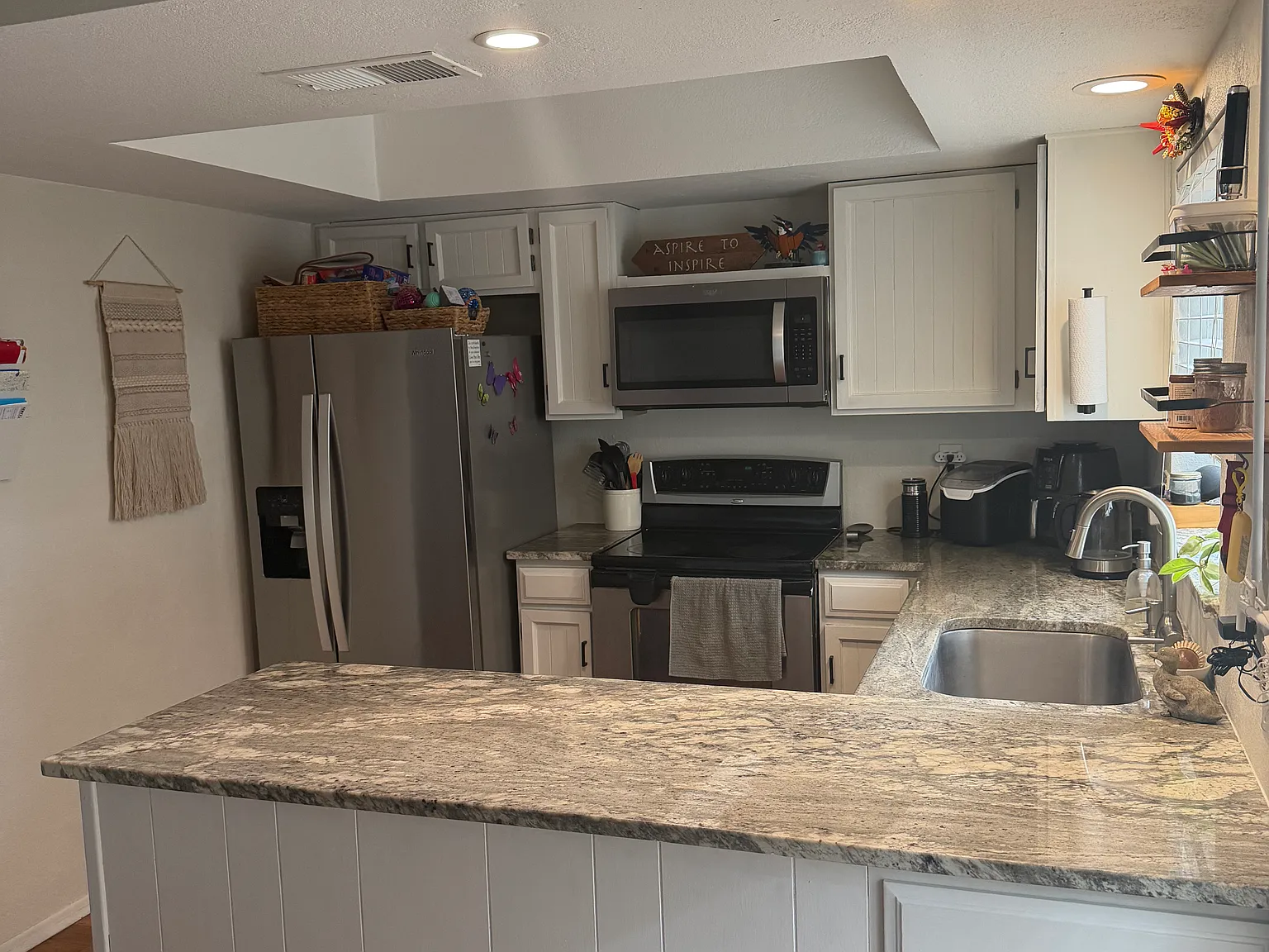 2 bed, 1.5 bath, 1178 sqft, $1,900 — Photo 2