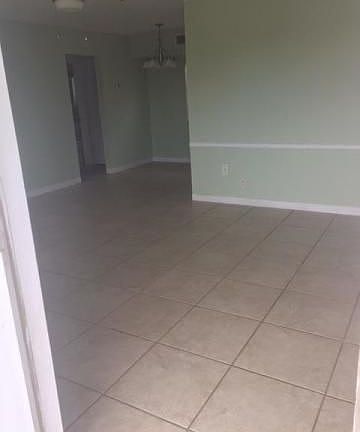 4th image of 124 Yacht Club Dr APT 10