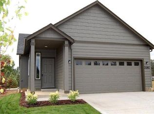 490 N Trinity Way #8, Sisters, OR 97702