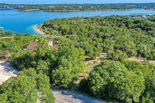 1st image of 152 Lakefront Dr