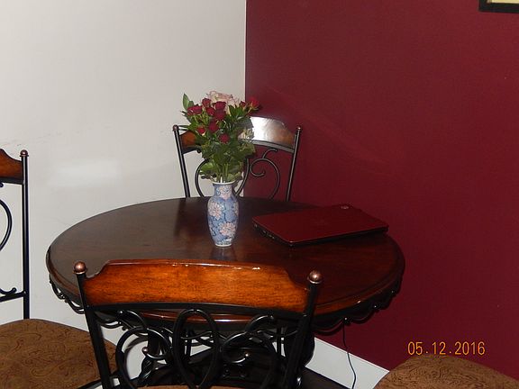 5th image of 2212 Lombard Ave