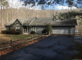 145 Foothills Dr, Hendersonville, NC 28792