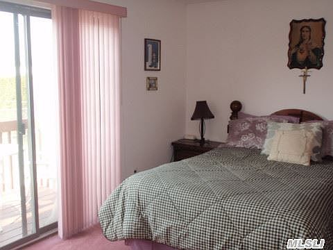 5th image of 112 Clubhouse Dr #112
