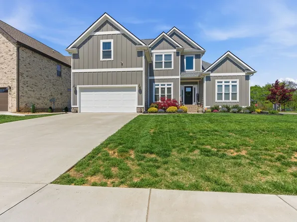 297 Bluebell Dr, Clarksville, TN 37043