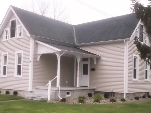 403 S Eastern Ave, Batesville, IN 47006