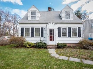 70 Nathan Hale Rd, Middletown, CT 06457