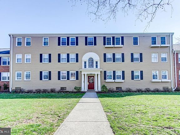 2nd image of 6726 W Wakefield Dr Suite A1