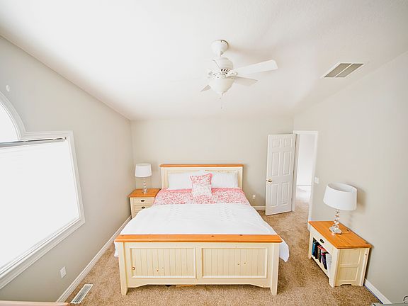 Mater Bedroom (great views)