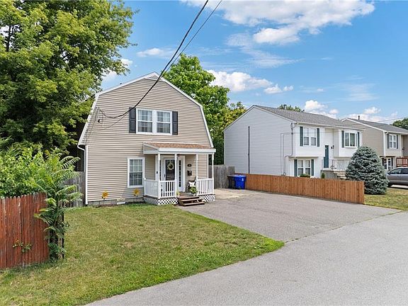 4th image of 86 Mowry Ave