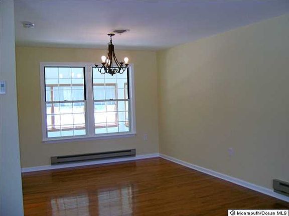 4th image of 6 Brookdale Court