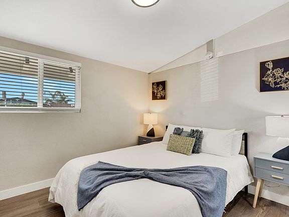 3rd image of 10462 Poona Dr