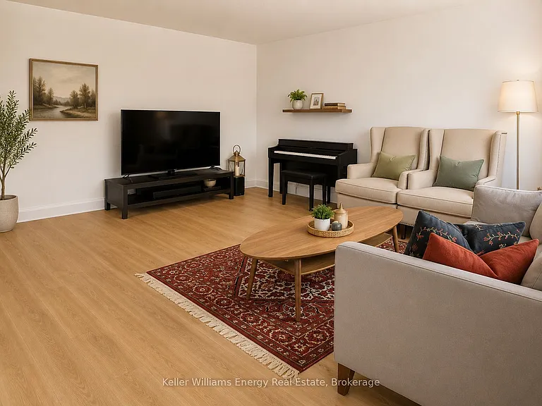 382 Elmridge St — Photo 8