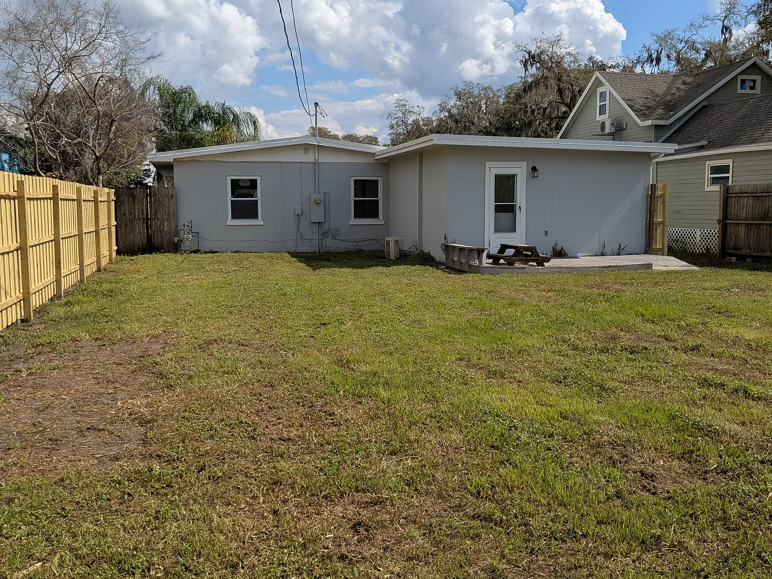 3 bed, 1468 sqft, $2,100 — Photo 2