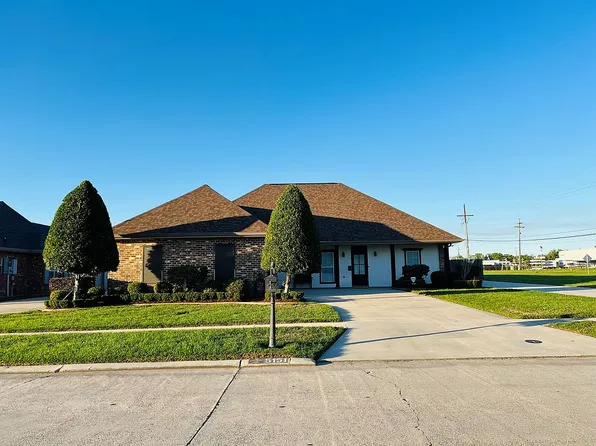 5151 Pinehurst Pl, Houma, LA 70360