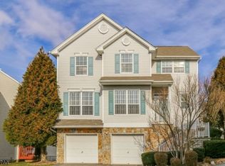 151 Winding Hill Dr, Hackettstown, NJ 07840