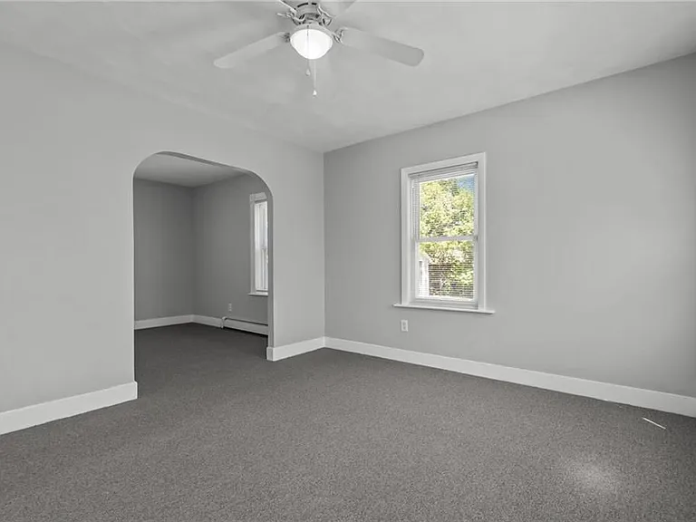 9 Gardner Ave — Photo 13
