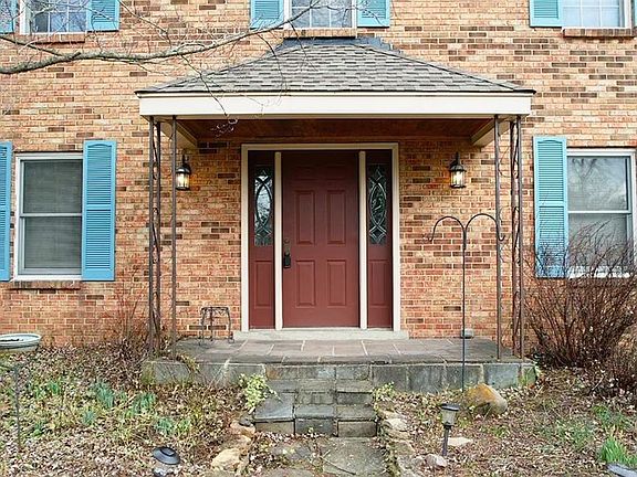 4th image of 7400 Lake Park Dr