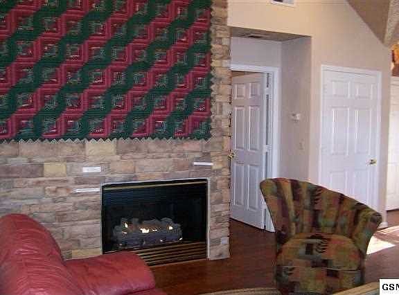 4th image of 2250 Village Summit Dr