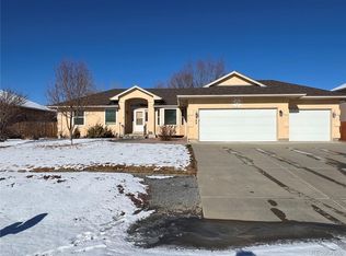 549 S Putter Dr, Pueblo West, CO 81007
