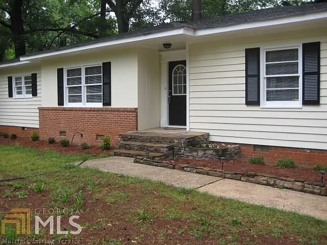 727 Clay St photo 1