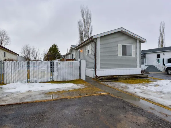 3400 48th St #172, Stony Plain, AB T7Z 1R9