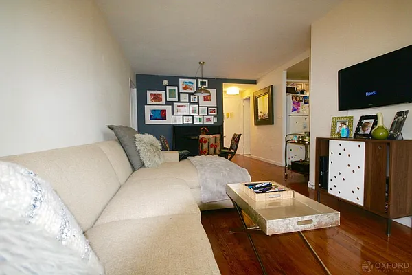Sold by Oxford Property Group | media 1
