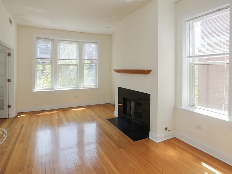 3846 1/2 N Southport Ave #3 — Photo 1