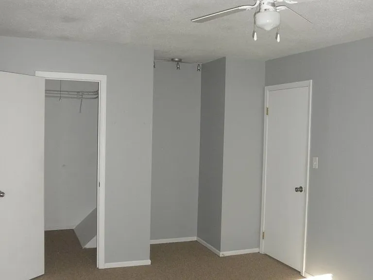 844 Inverrary Ln — Photo 10