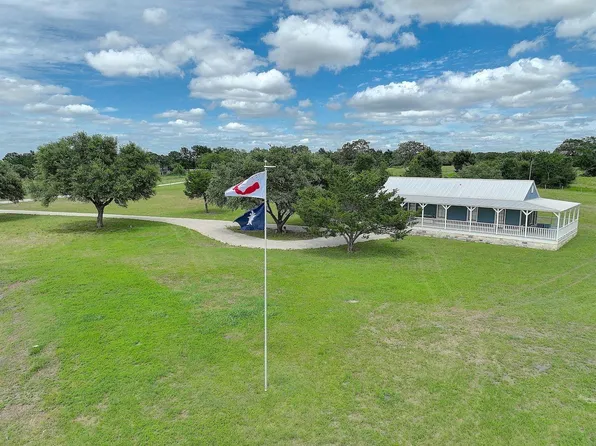 1928 Koether Rd, Carmine, TX 78932