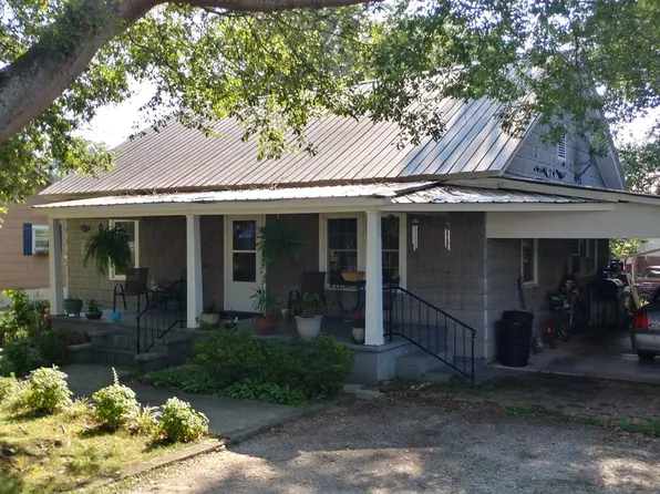 94 Oak St, Trion, GA 30753
