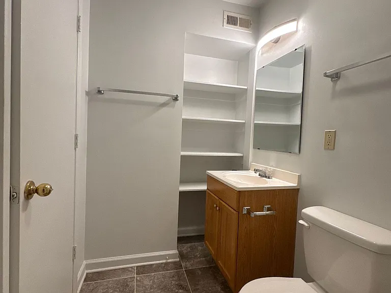 Stone Ridge Apartments- Convenient Location — Photo 7