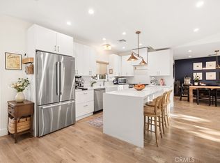 7247 Genesta Ave, Van Nuys, CA 91406