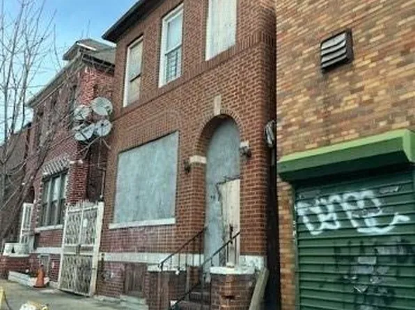 526 Barretto St, Bronx, NY 10474
