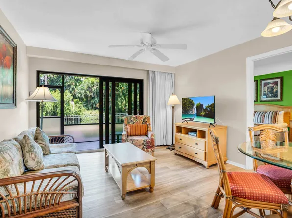 600 Neapolitan Way, Naples, FL