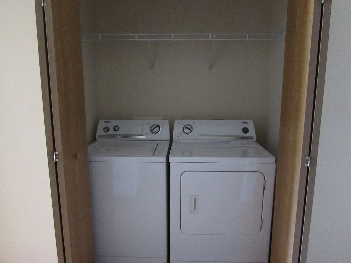 7007-MF4-E3 — Photo 3