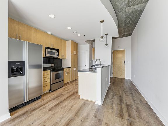2nd image of 943 Peachtree St NE #12170