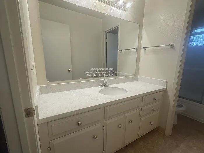 9130 Cornwall Dr — Photo 18