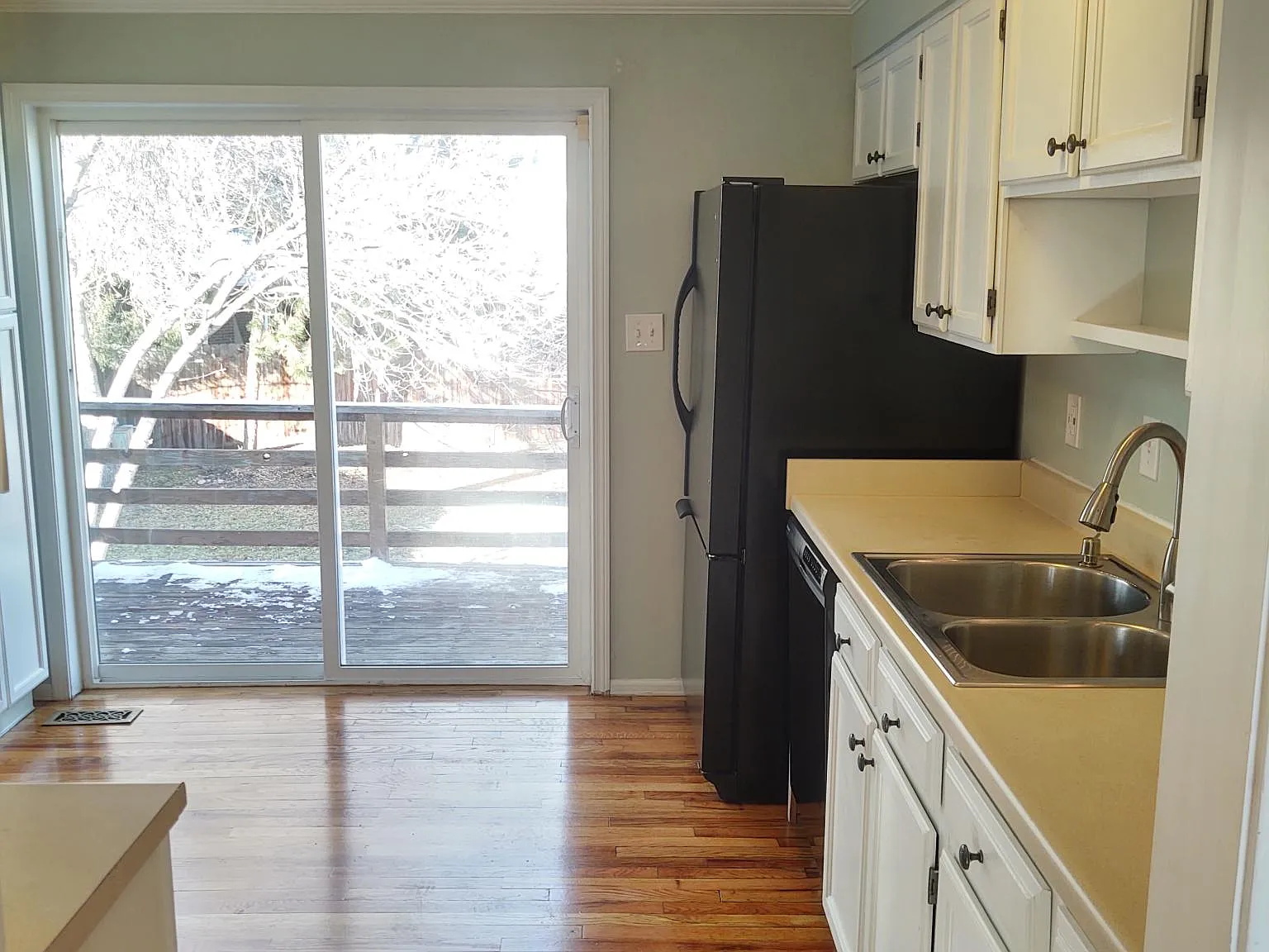 3 bed, 1820 sqft, $2,800 — Photo 3