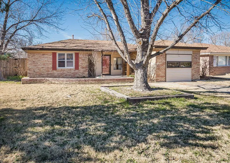 3312 Patterson Dr