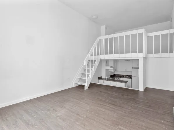 88 Fulton Street image 3 of 10