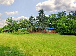 4N808 Nelson Dr, Wayne, IL 60184