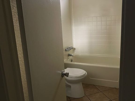 5th image of 24148 Atwood Ave #A