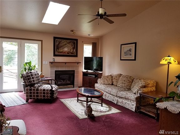 2nd image of 8205 Marine Dr