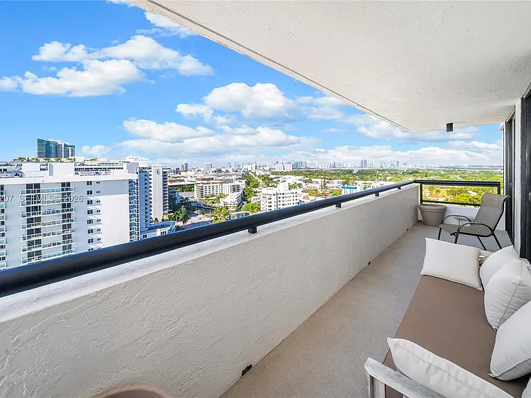 2555 Collins Ave #2014 — Photo 7